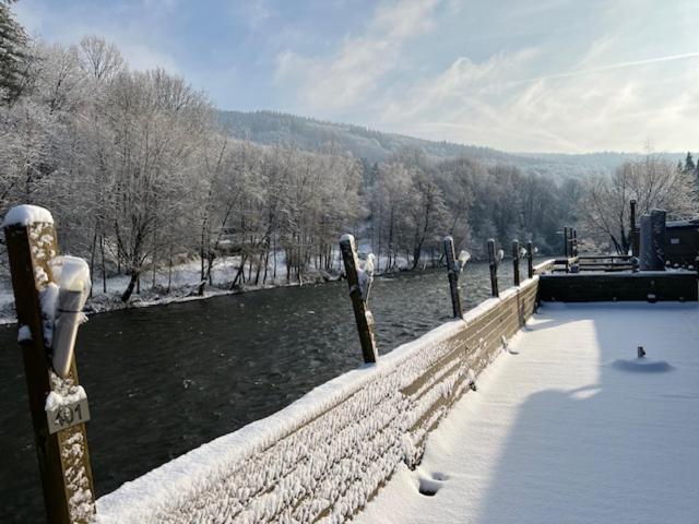 Hotel Val De La Cascade Stavelot Exterior foto